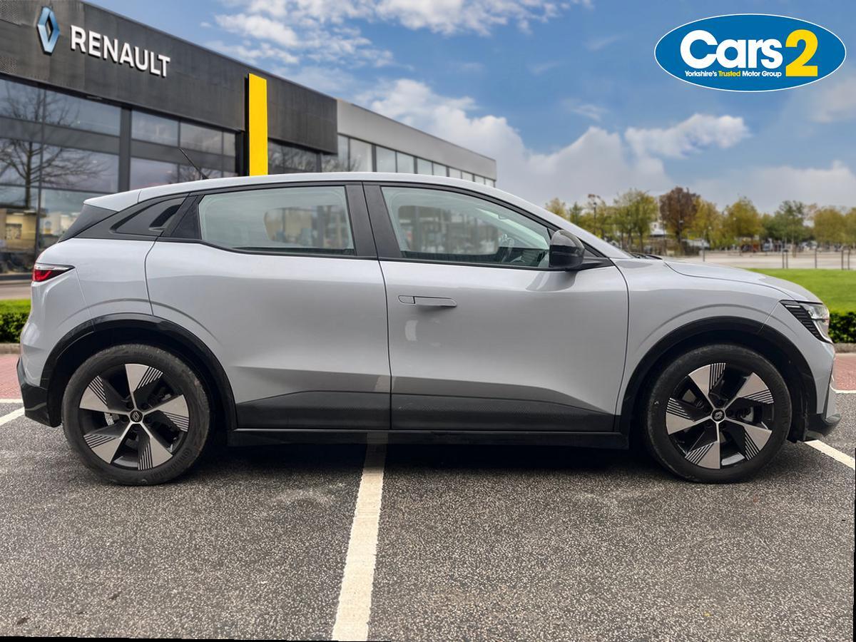 Used Renault Megane E Tech 2022 for sale - 76977647: Photo 3