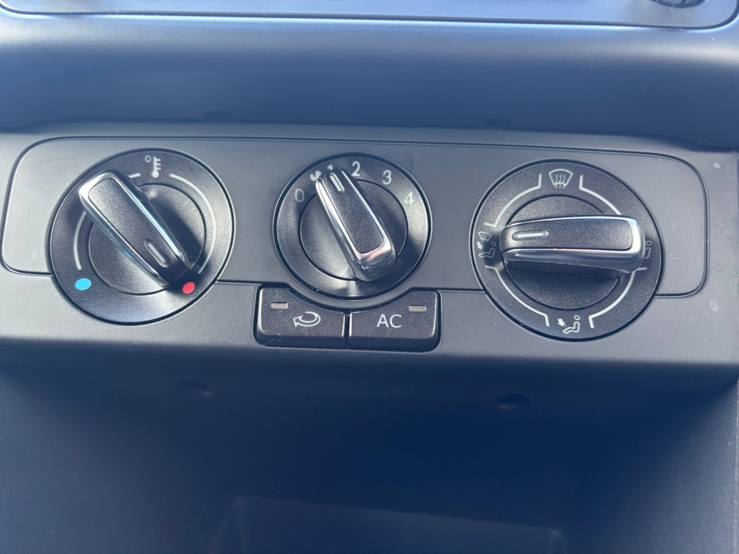 Used Volkswagen Polo 2014 for sale - 77688165: Photo 14