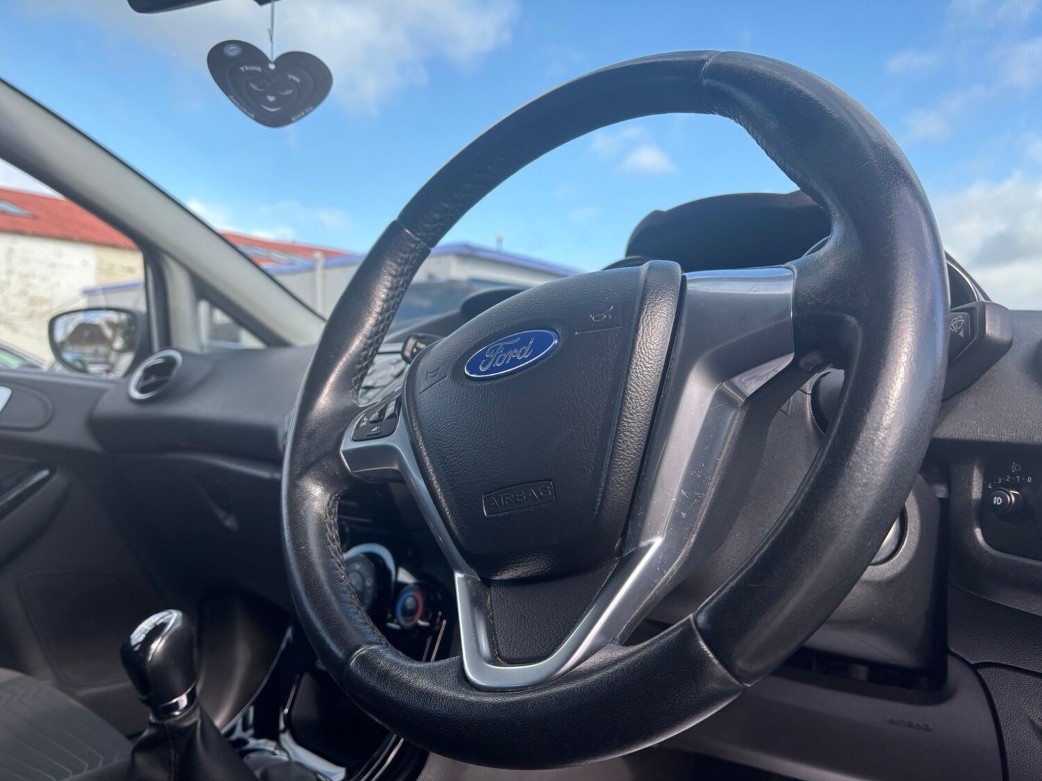 Used Ford Fiesta 2015 for sale - 78065537: Photo 10