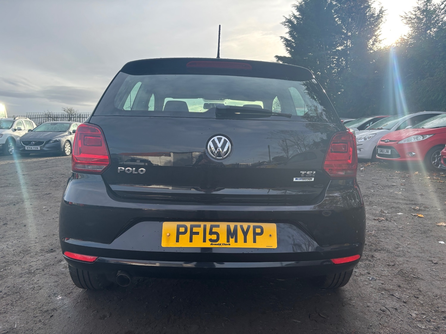 Used Volkswagen Polo 2015 for sale - 76363288: Photo 6