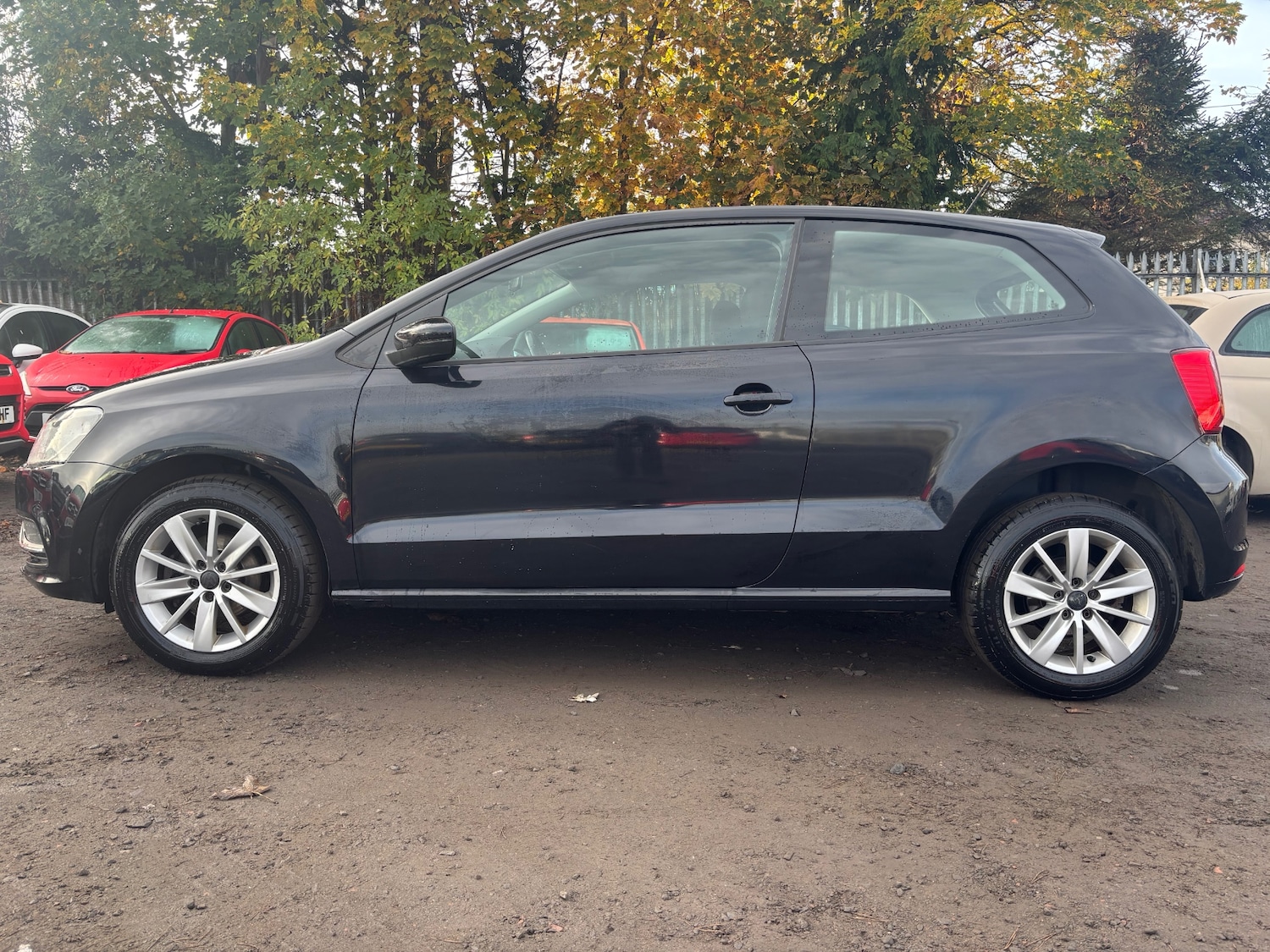 Used Volkswagen Polo 2015 for sale - 76363288: Photo 8
