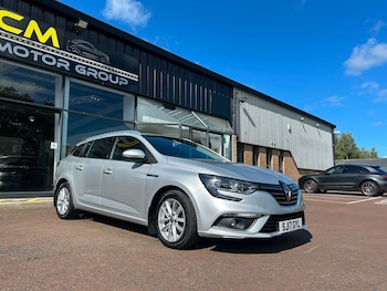 Used Renault Megane 2017 for sale - 79098877: Photo