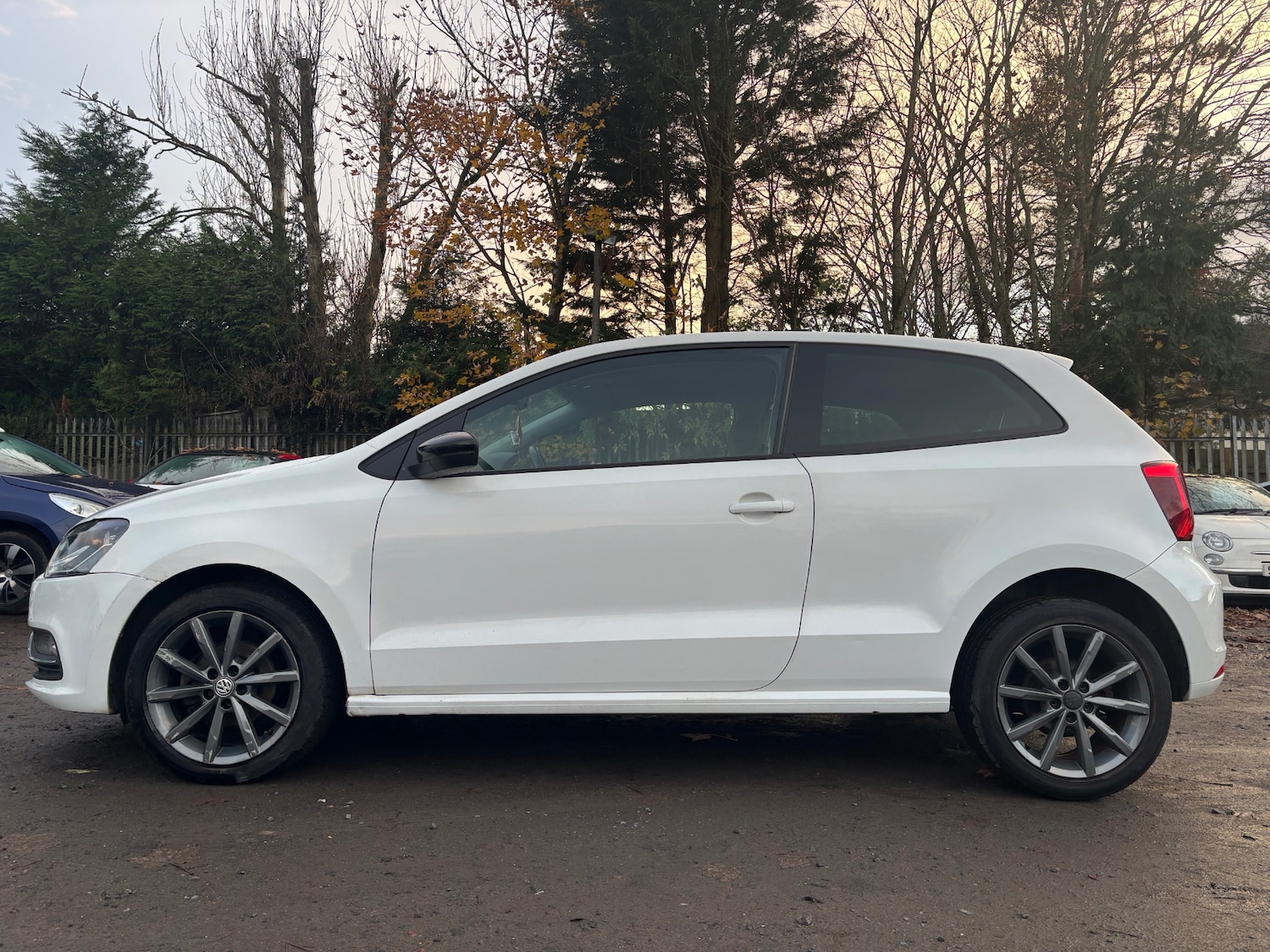 Used Volkswagen Polo 2015 for sale - 76544362: Photo 8