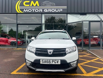 Used Dacia Sandero Stepway 2016 for sale - 78950297: Photo