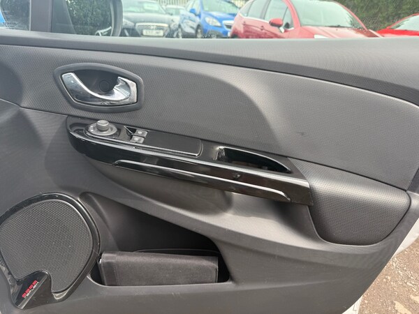 Used Renault Clio 2013 for sale - 75306103: Photo 17