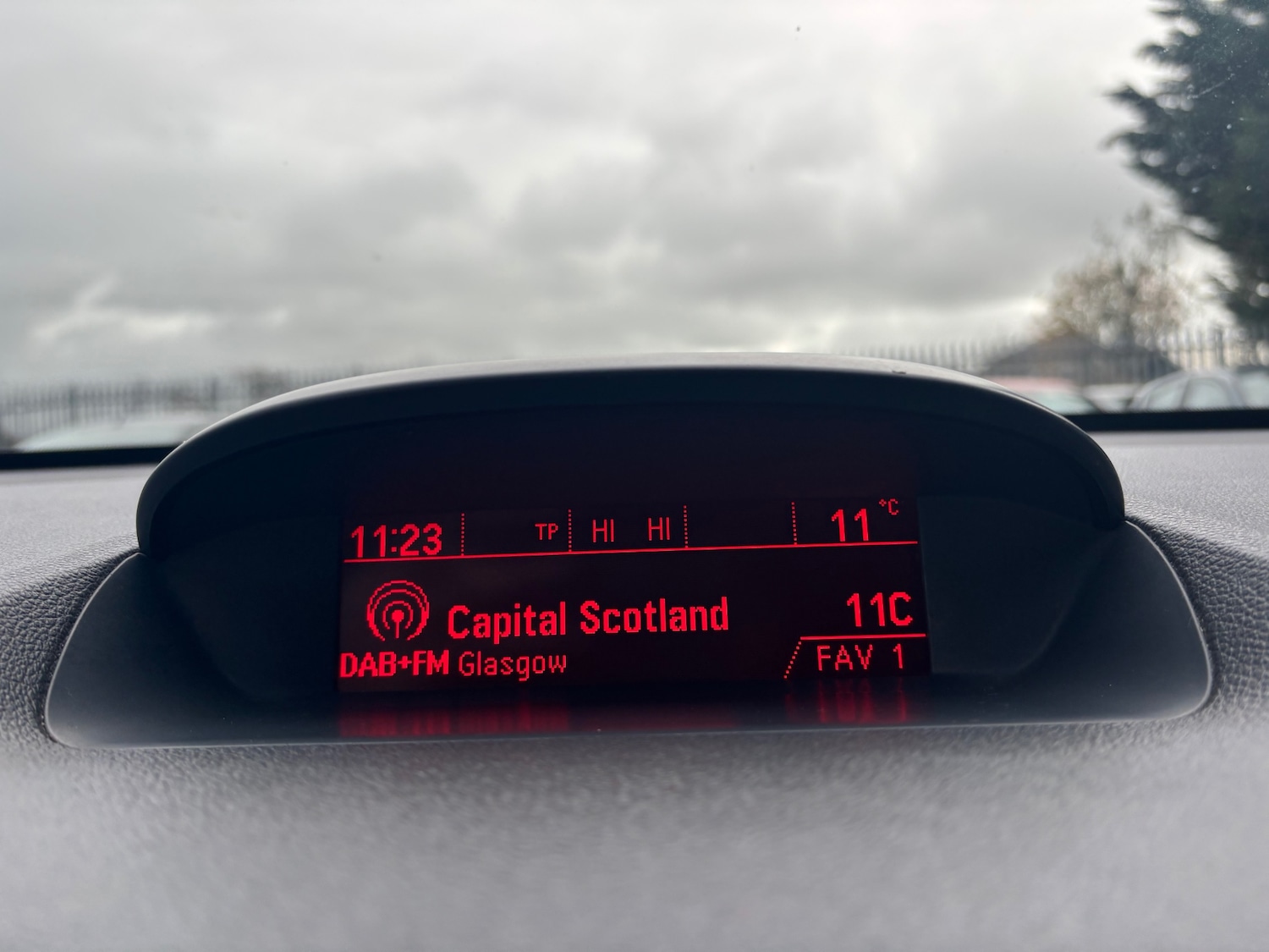 Used Vauxhall Mokka 2015 for sale - 76207524: Photo 12