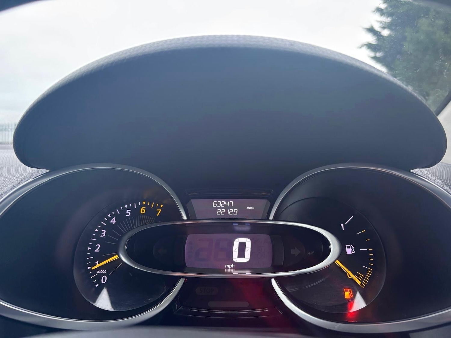 Used Renault Clio 2015 for sale - 77137924: Photo 12