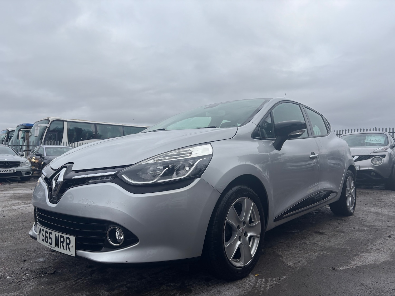 Used Renault Clio 2015 for sale - 77137924: Photo 4