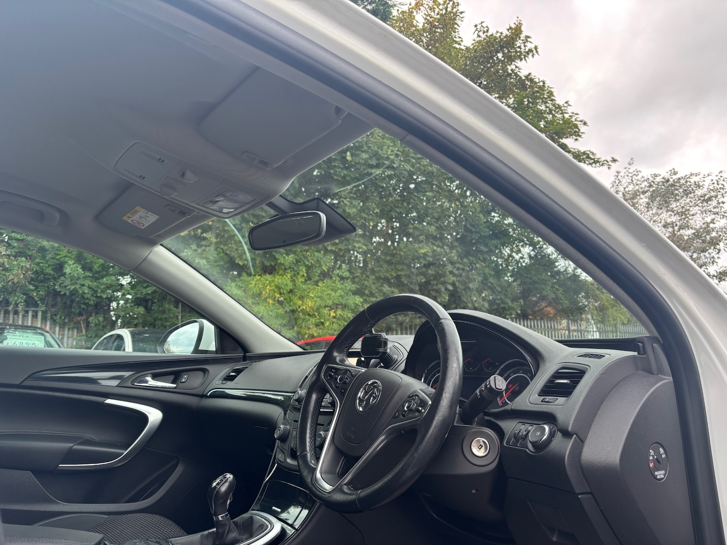 Used Vauxhall Insignia 2015 for sale - 76127679: Photo 10
