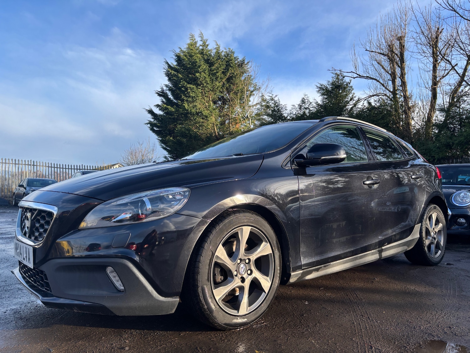 Used Volvo V40 2014 for sale - 77901256: Photo 4