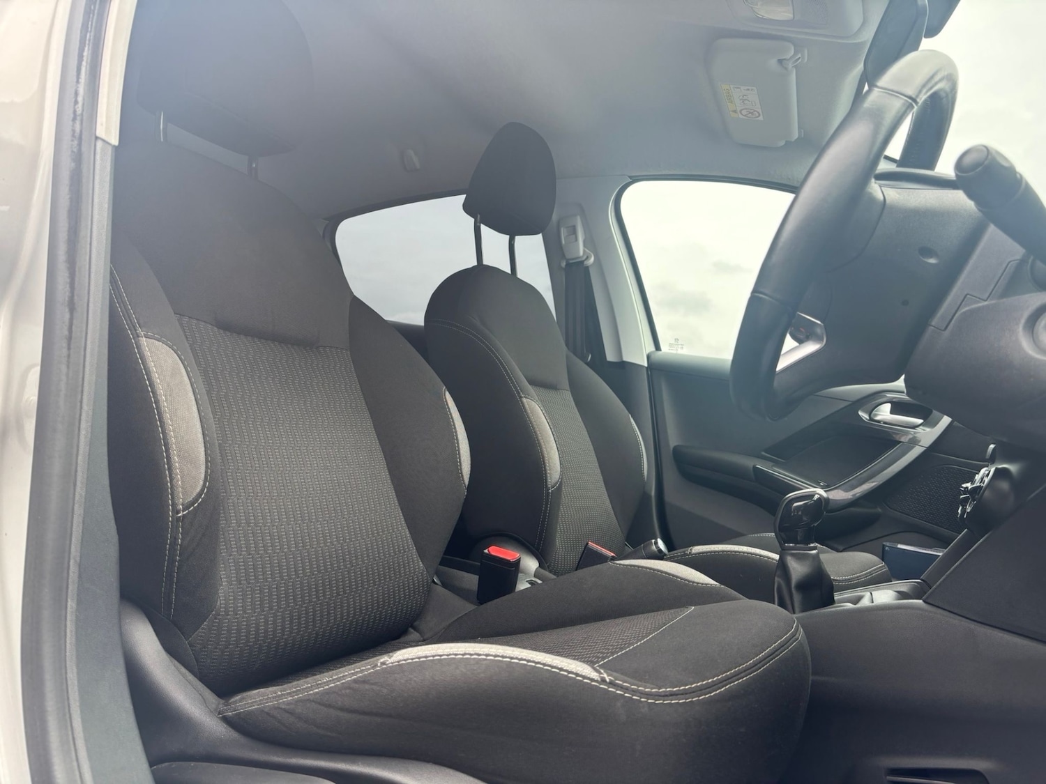 Used Peugeot 208 2016 for sale - 78038578: Photo 11