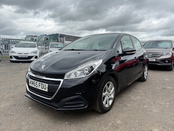 Used Peugeot 208 2015 for sale - 75170202: Photo