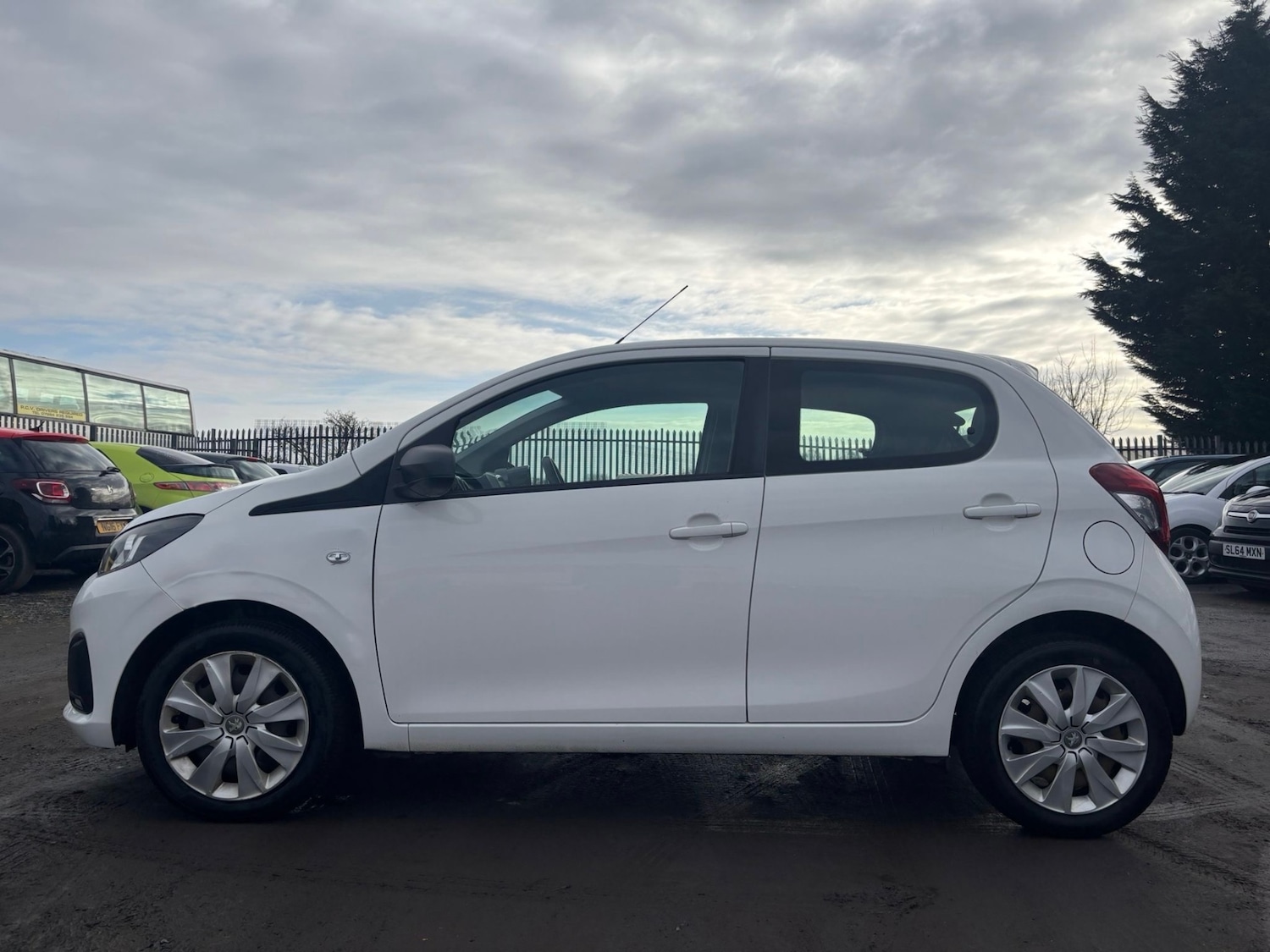 Used Peugeot 108 2015 for sale - 77603773: Photo 5