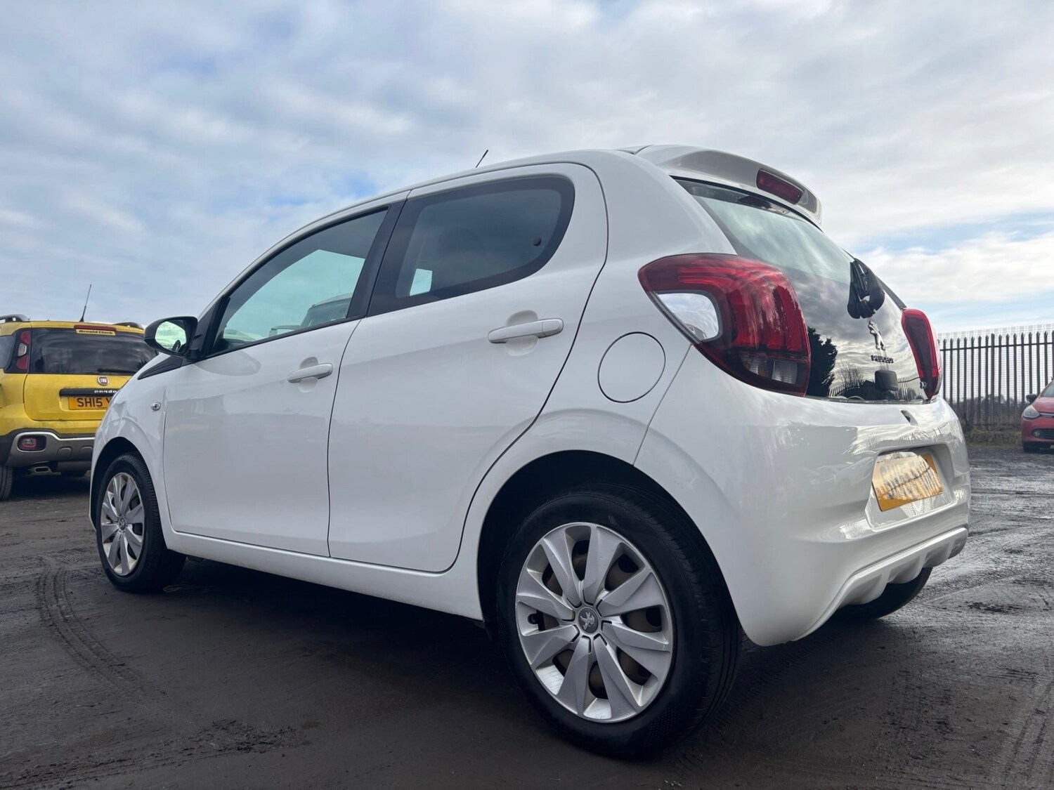 Used Peugeot 108 2015 for sale - 77603773: Photo 7