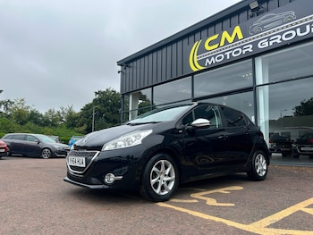 Used Peugeot 208 2014 for sale - 79274783: Photo