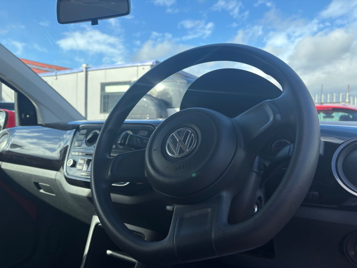 Used Volkswagen up! 2014 for sale - 78042157: Photo 10