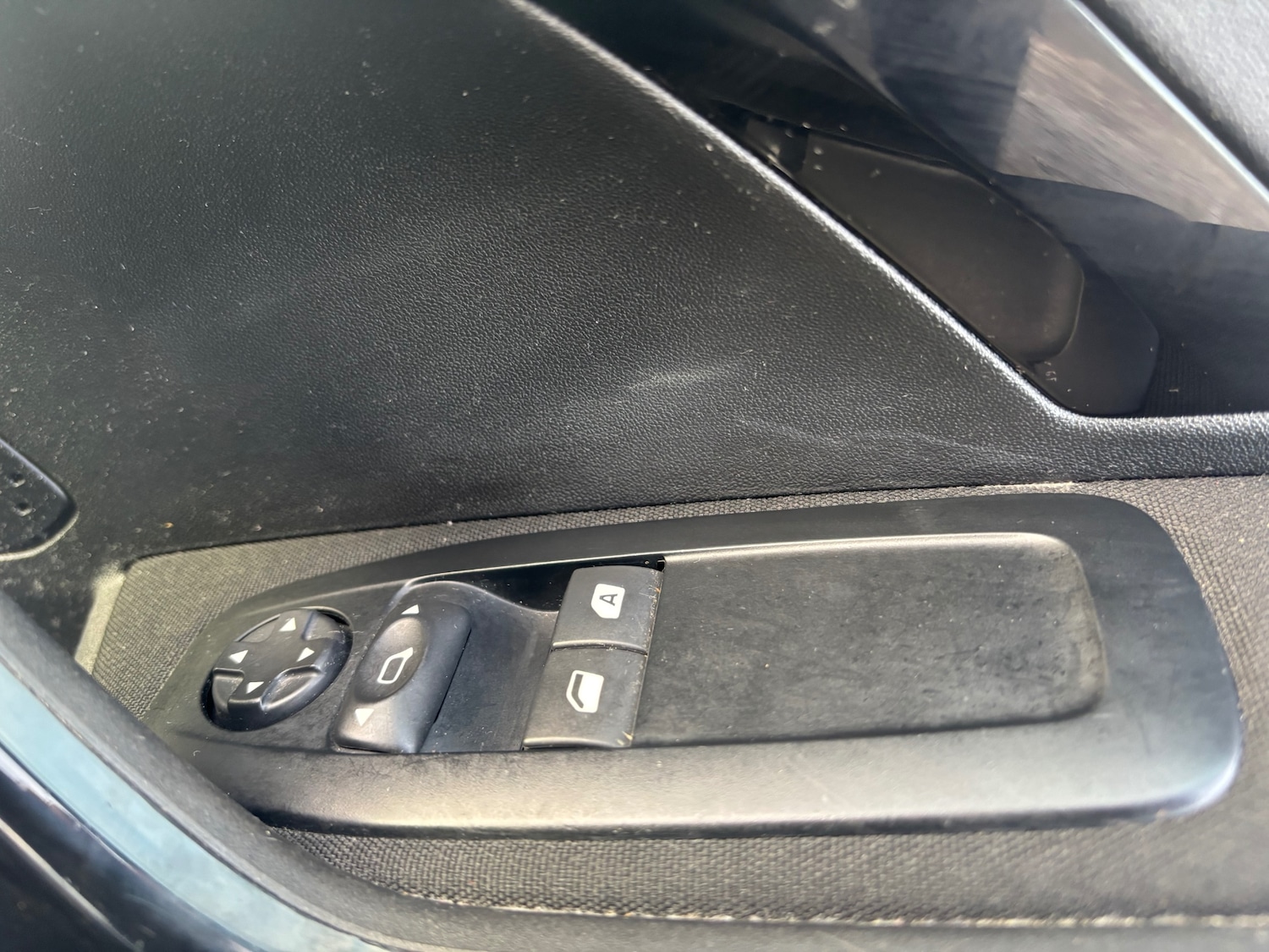 Used Peugeot 208 2016 for sale - 77127604: Photo 14