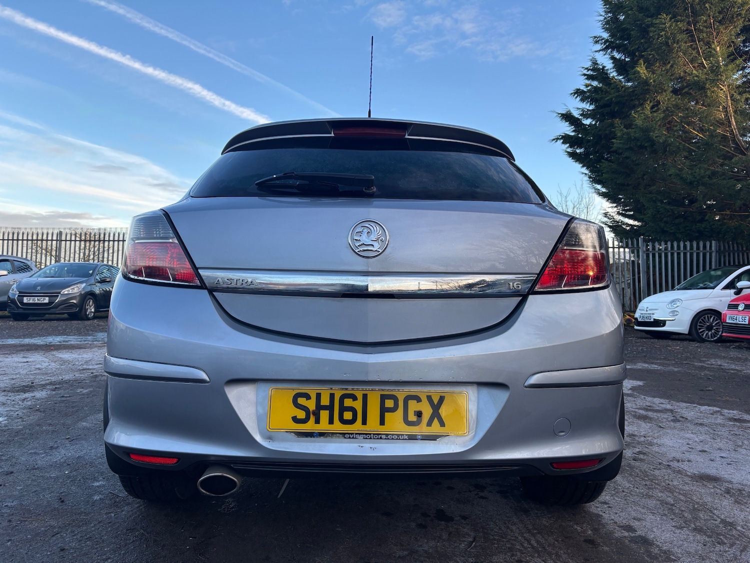 Used Vauxhall Astra 2011 for sale - 77127770: Photo 6