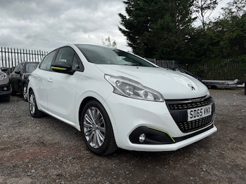 Used Peugeot 208 2015 for sale - 75525112: Photo