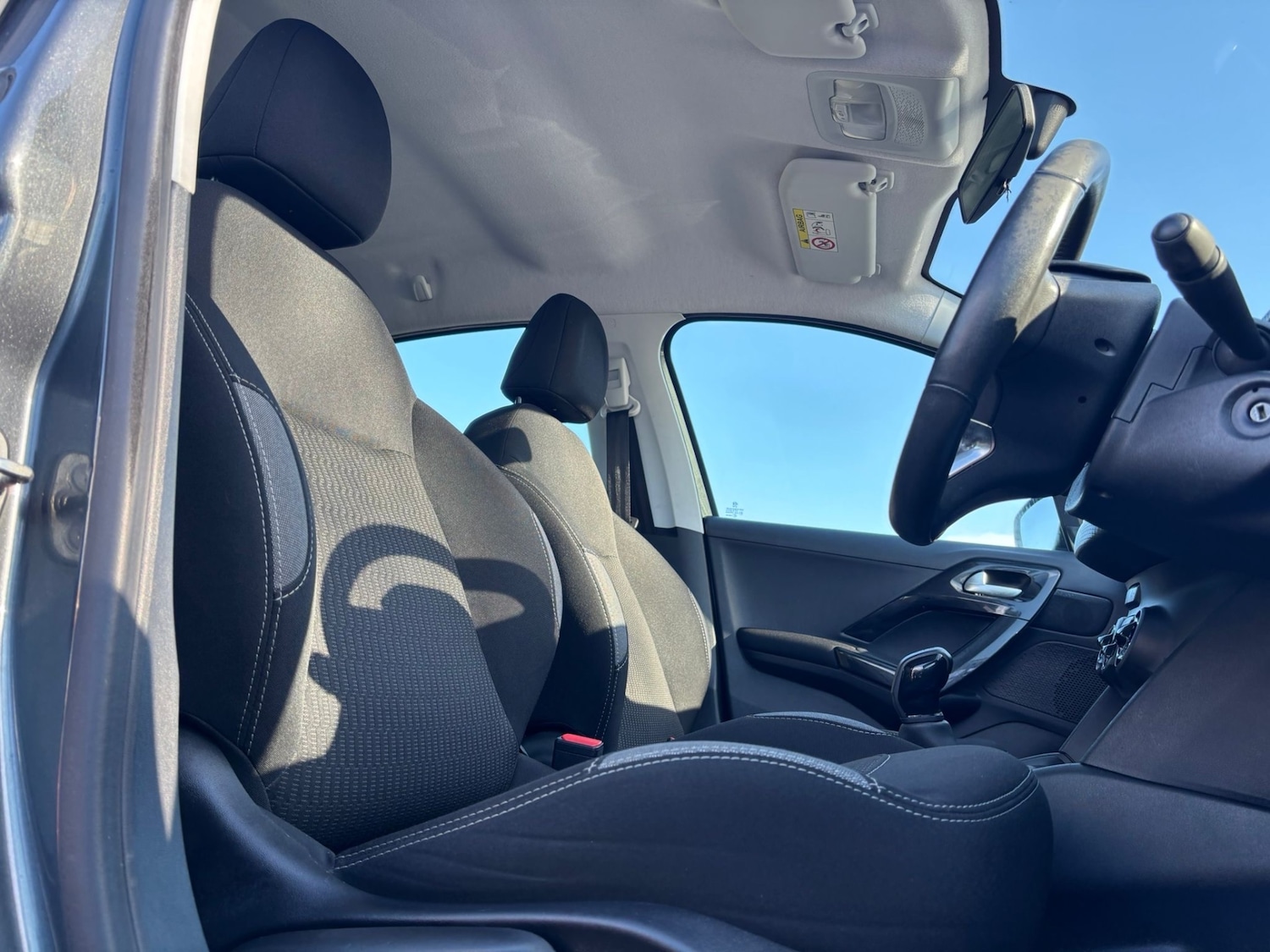 Used Peugeot 208 2016 for sale - 77730943: Photo 11