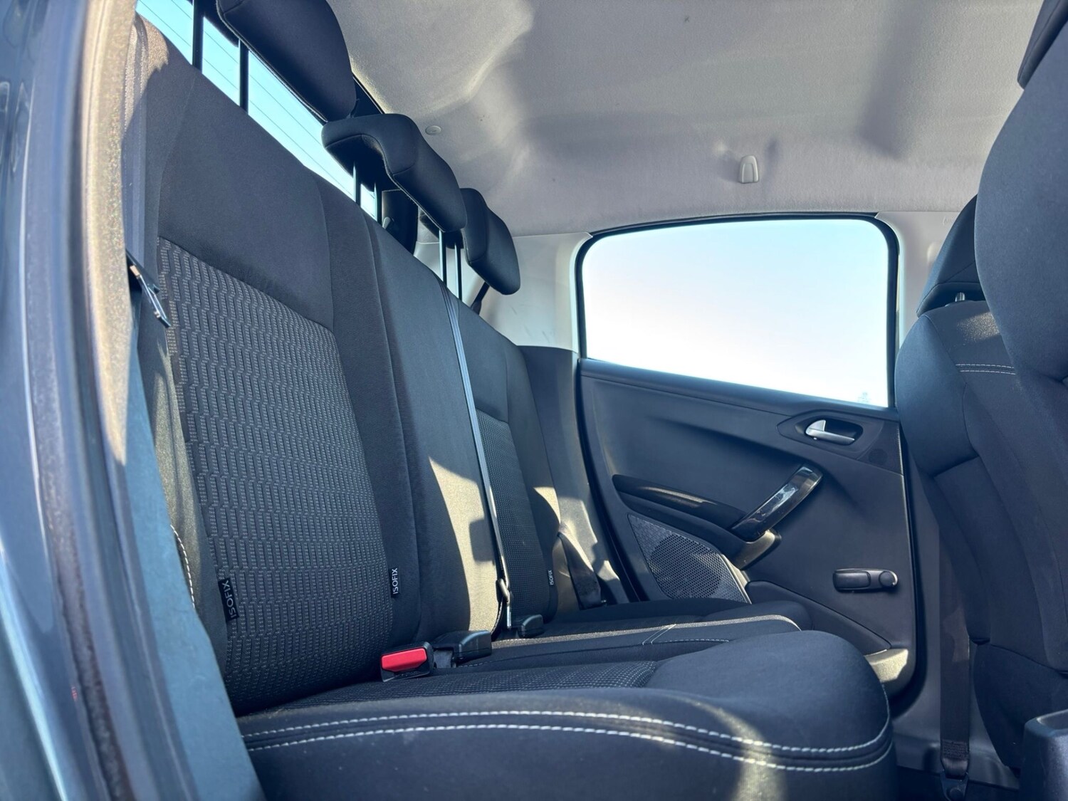 Used Peugeot 208 2016 for sale - 77730943: Photo 16