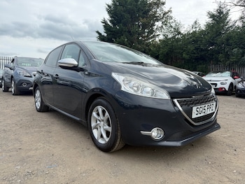 Peugeot - 208