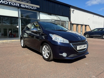 Used Peugeot 208 2015 for sale - 78427279: Photo