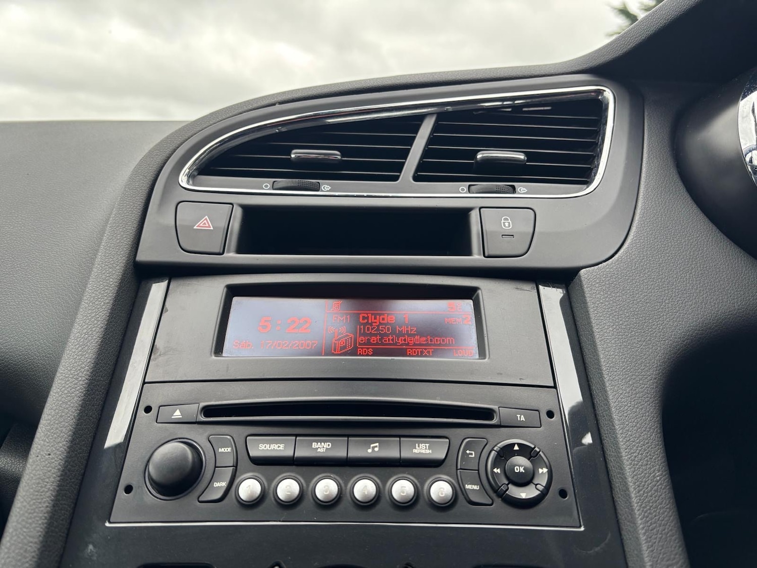 Used Peugeot 5008 2017 for sale - 77336201: Photo 16