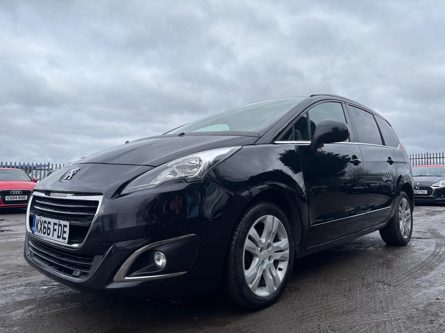 Used Peugeot 5008 2017 for sale - 77336201: Photo 4