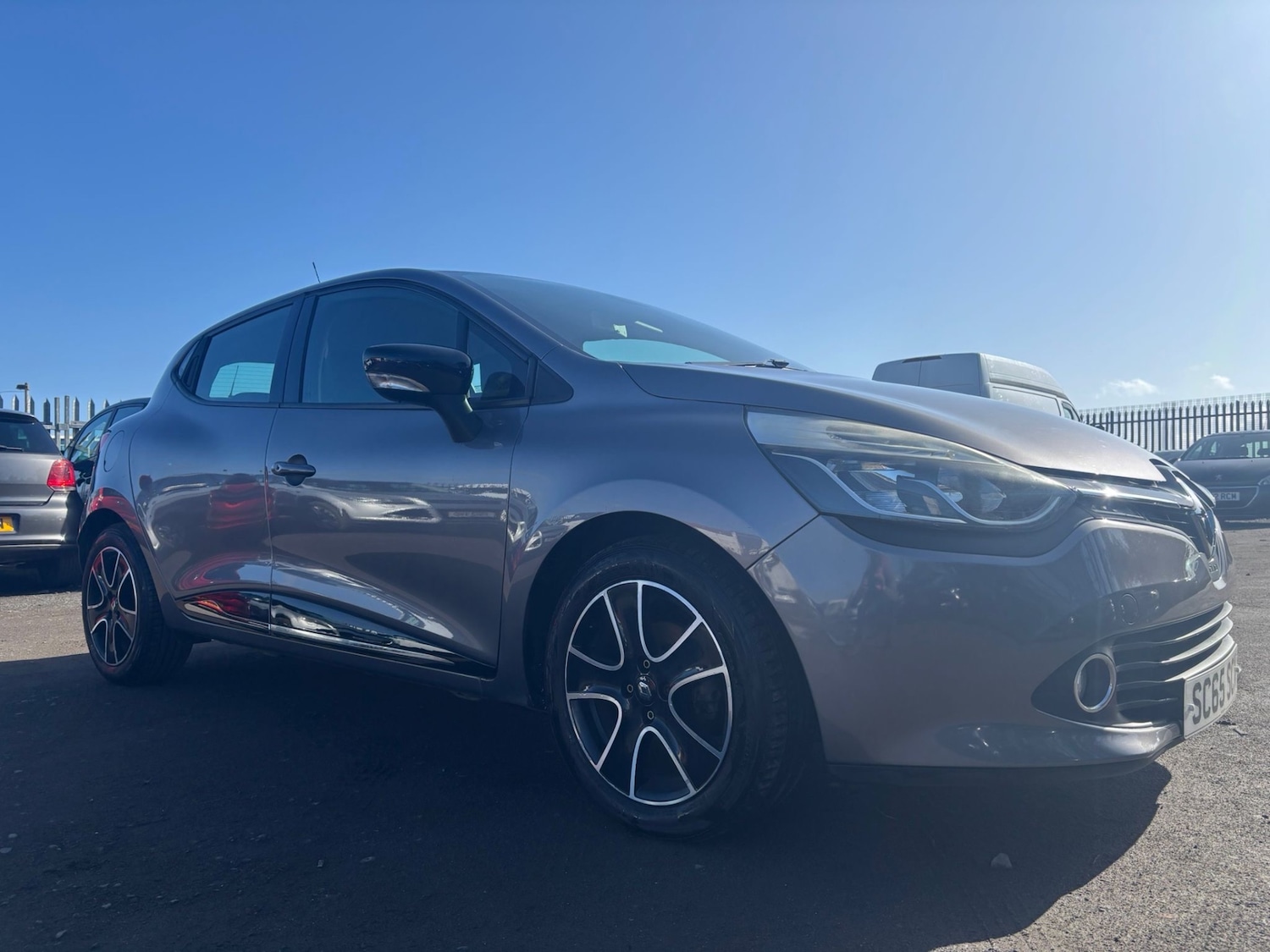 Used Renault Clio 2015 for sale - 78224445: Photo 1