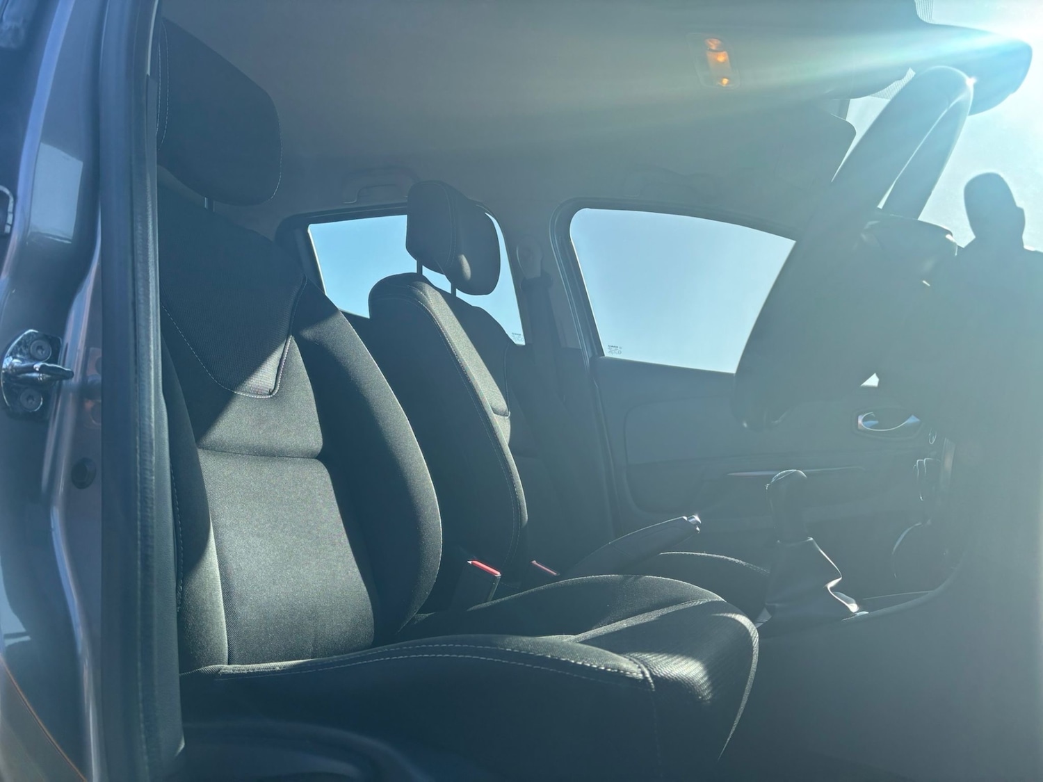 Used Renault Clio 2015 for sale - 78224445: Photo 11