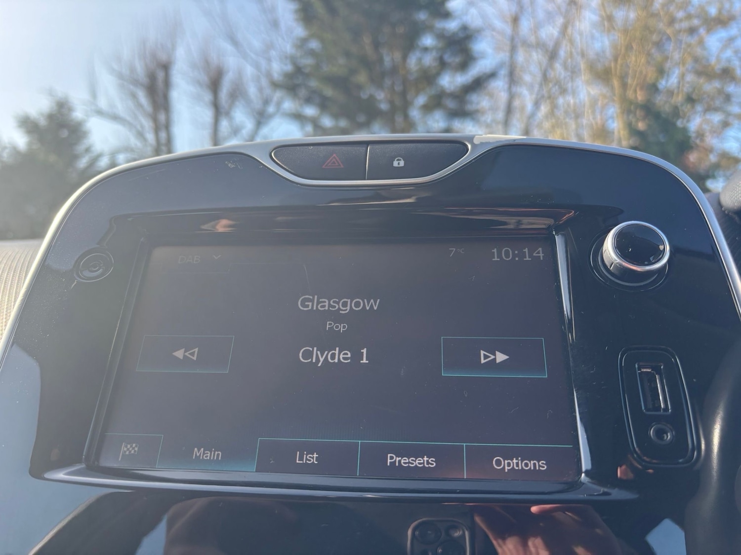 Used Renault Clio 2015 for sale - 78224445: Photo 14