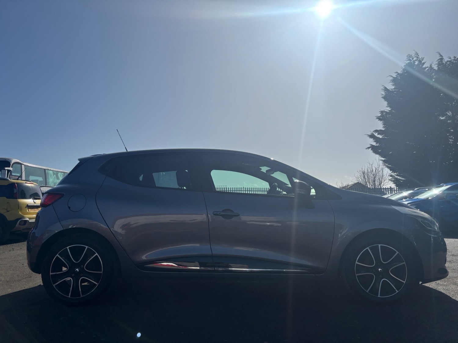 Used Renault Clio 2015 for sale - 78224445: Photo 6