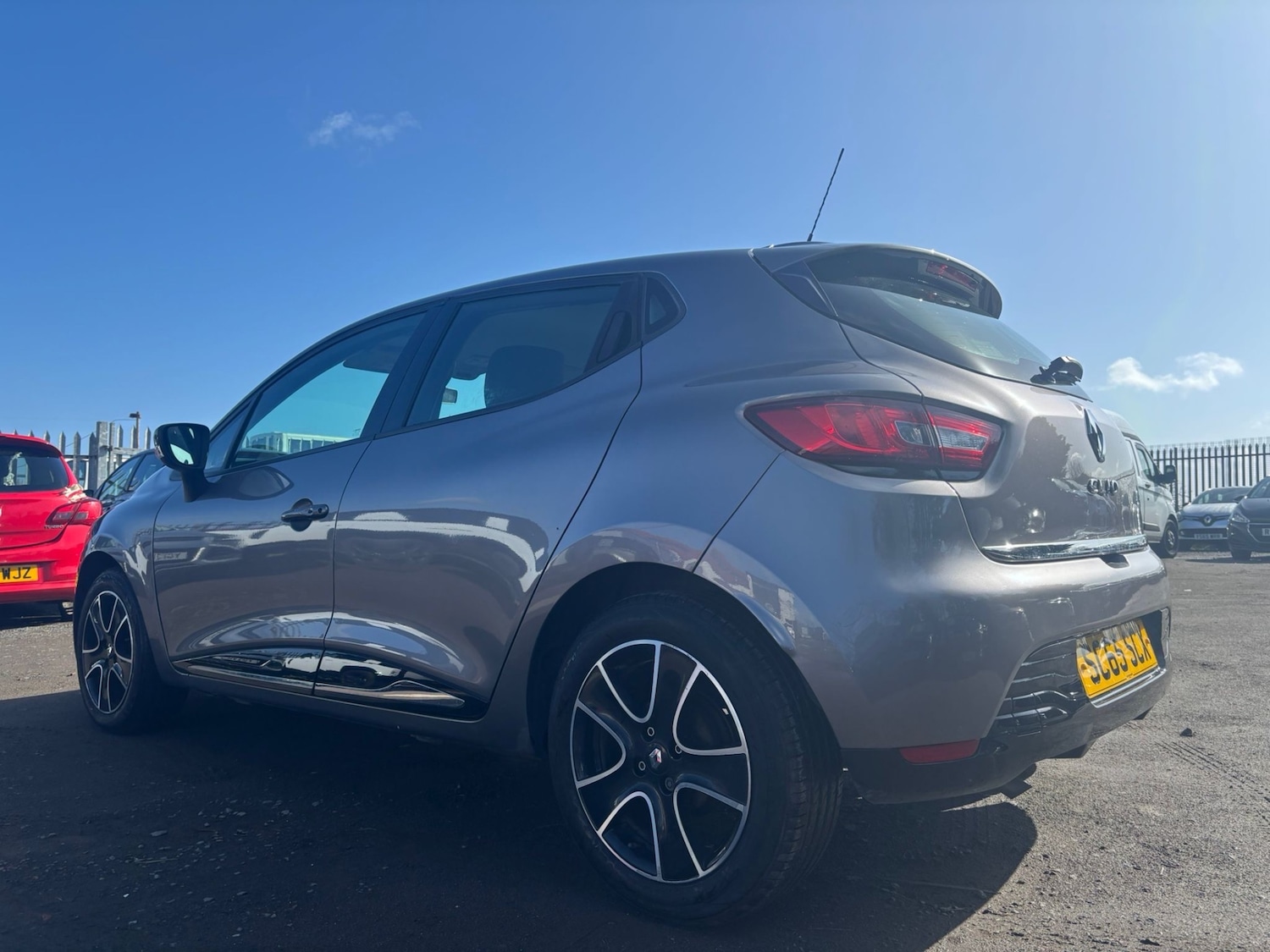 Used Renault Clio 2015 for sale - 78224445: Photo 7