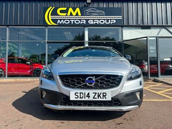 Used Volvo V40 2014 for sale - 79615953: Photo