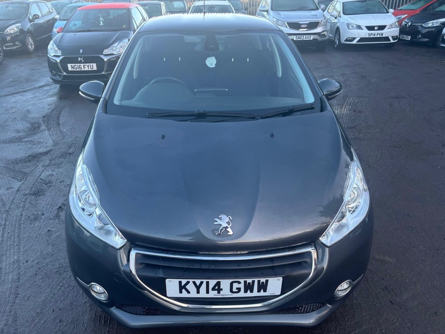 Used Peugeot 208 2014 for sale - 77353975: Photo 3