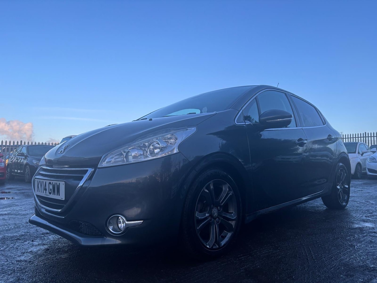 Used Peugeot 208 2014 for sale - 77353975: Photo 4
