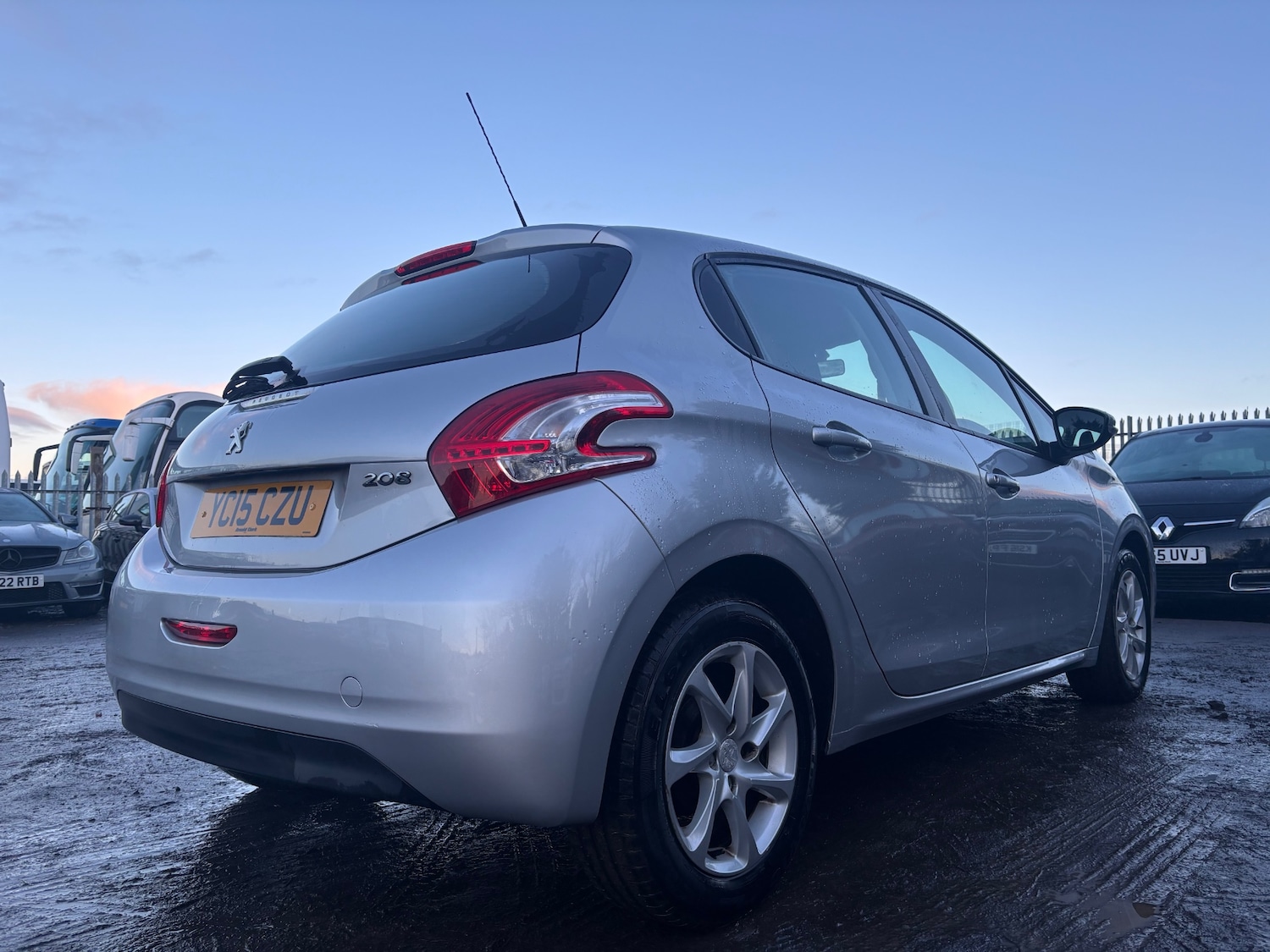 Used Peugeot 208 2015 for sale - 77186756: Photo 9