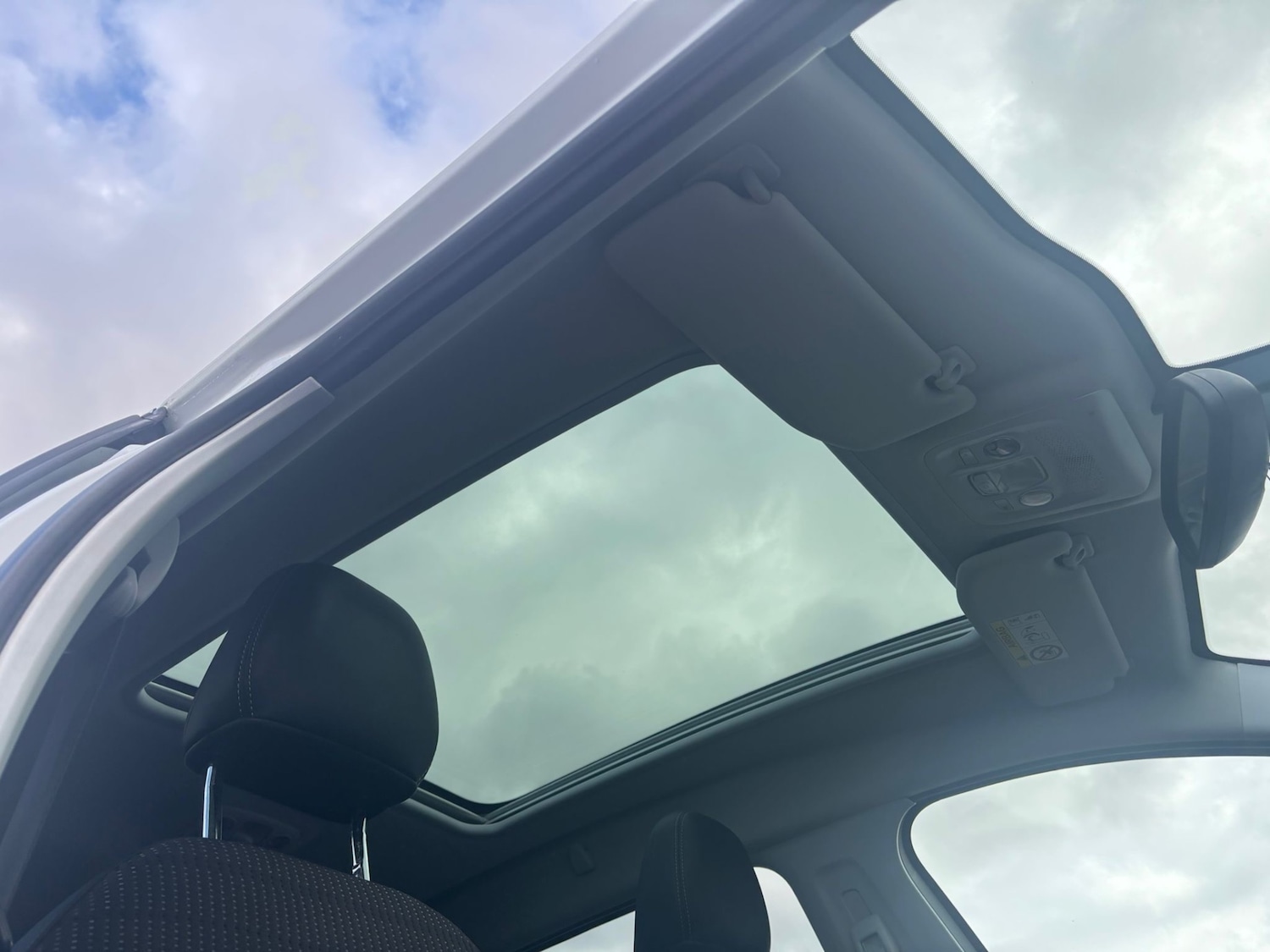 Used Peugeot 2008 2016 for sale - 77804247: Photo 15