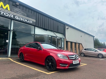 Used Mercedes-Benz C Class 2014 for sale - 79417490: Photo