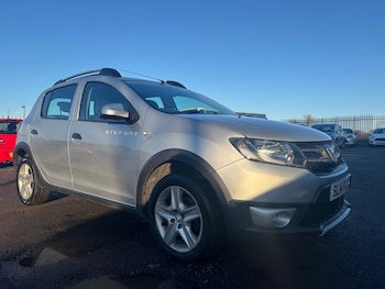 Used Dacia Sandero Stepway 2014 for sale - 77778954: Photo