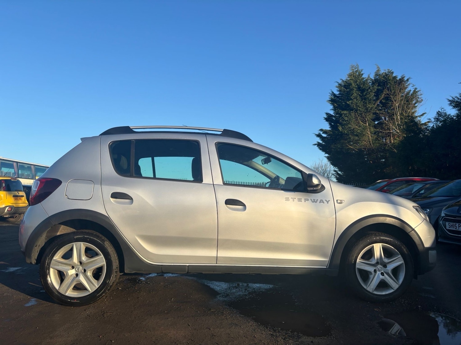 Used Dacia Sandero Stepway 2014 for sale - 77778954: Photo 6