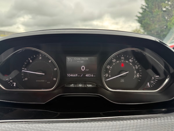 Used Peugeot 2008 2015 for sale - 75425045: Photo 14