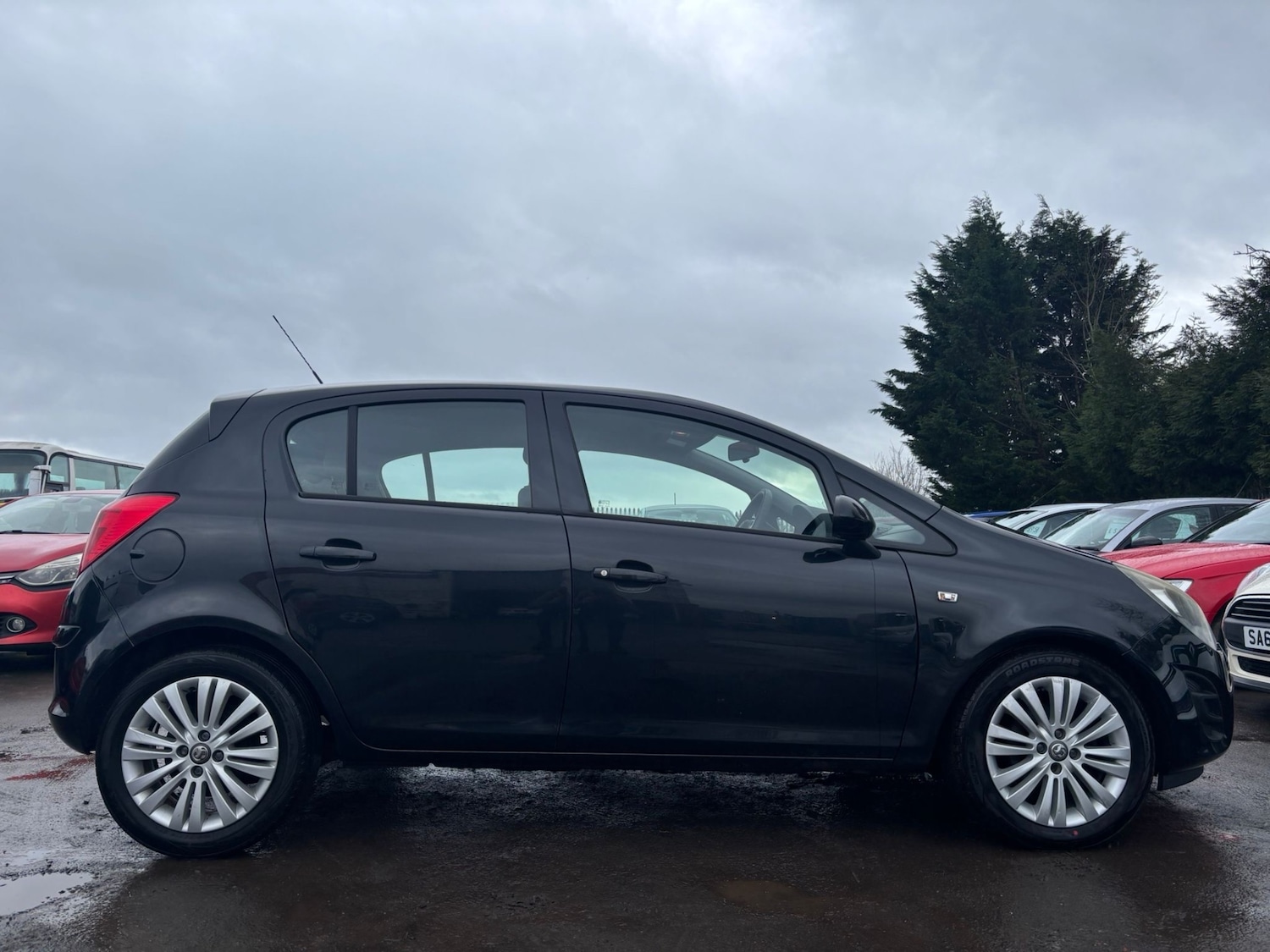 Used Vauxhall Corsa 2014 for sale - 77490432: Photo 6