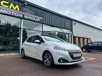 Used Peugeot 208 2017 for sale - 78882410: Photo
