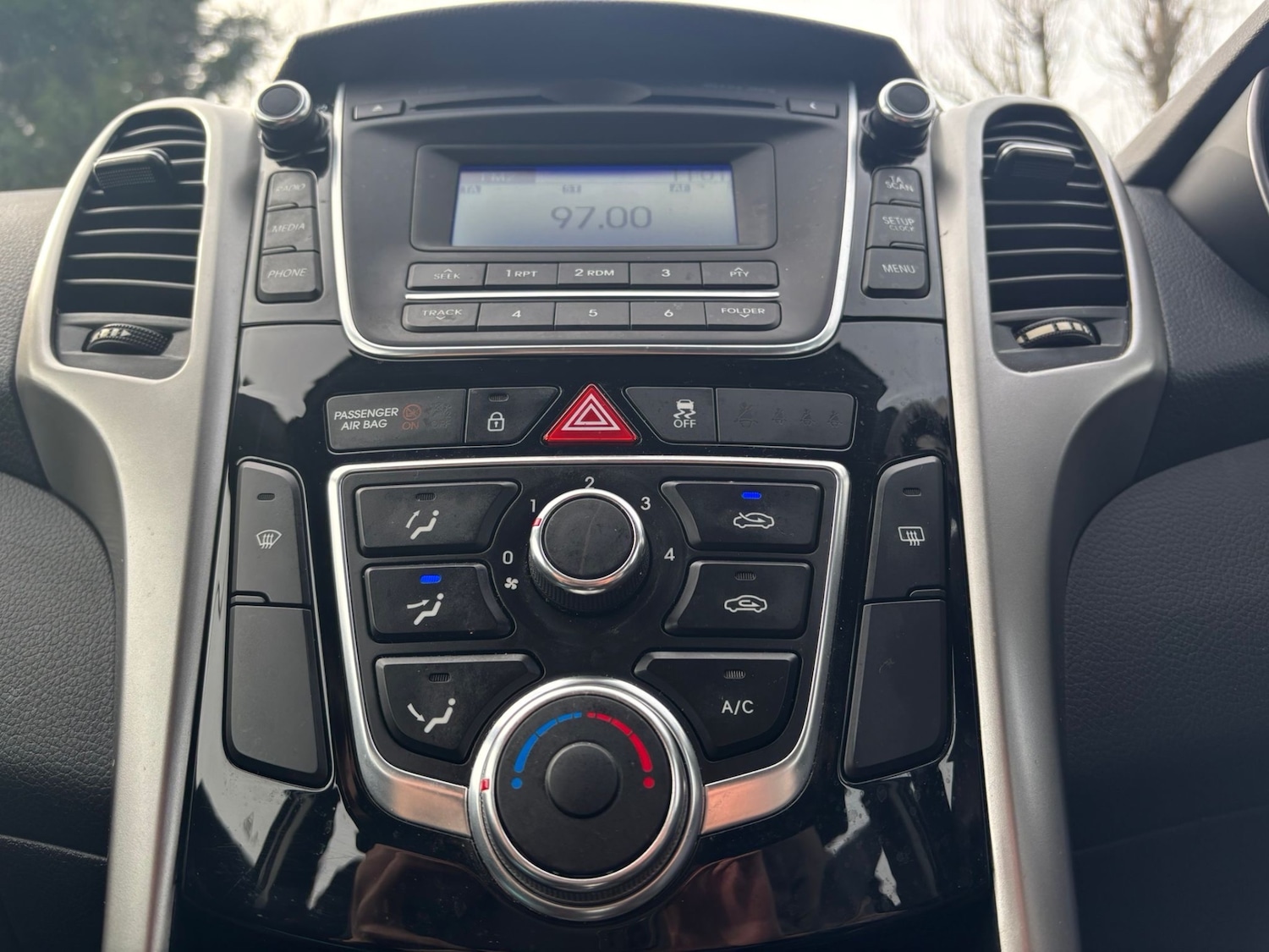 Used Hyundai i30 2014 for sale - 78000039: Photo 14