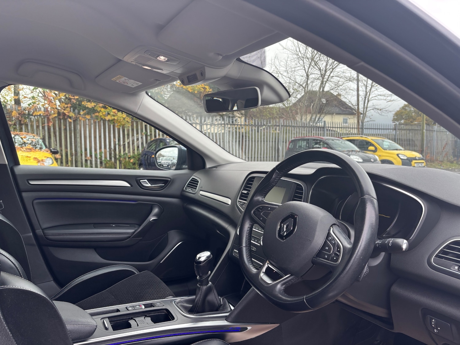 Used Renault Megane 2017 for sale - 76450386: Photo 9