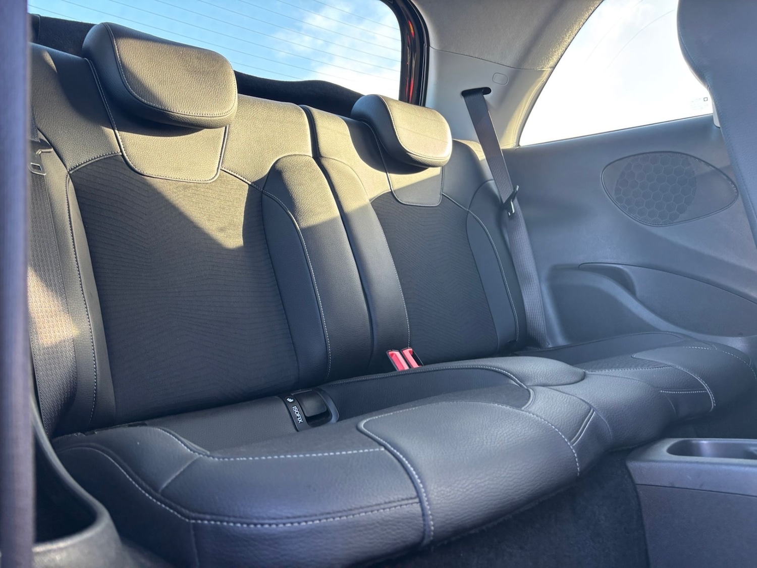 Used Vauxhall ADAM 2015 for sale - 77687603: Photo 15