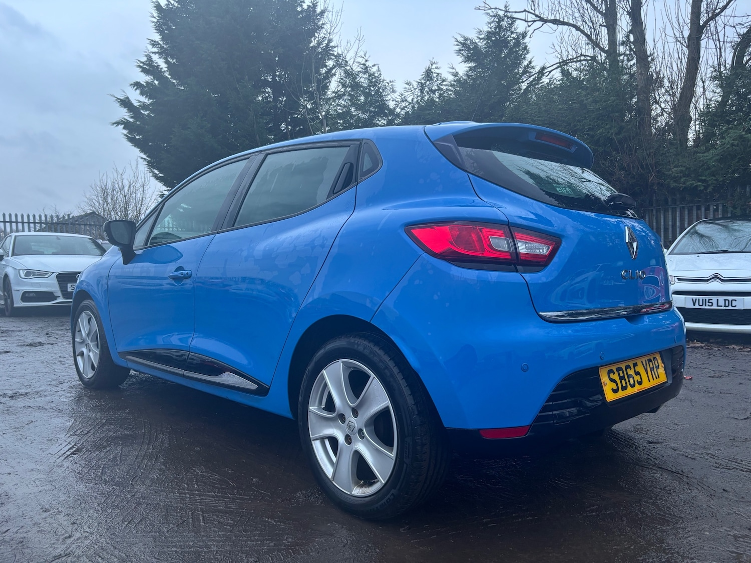 Used Renault Clio 2015 for sale - 76834787: Photo 7