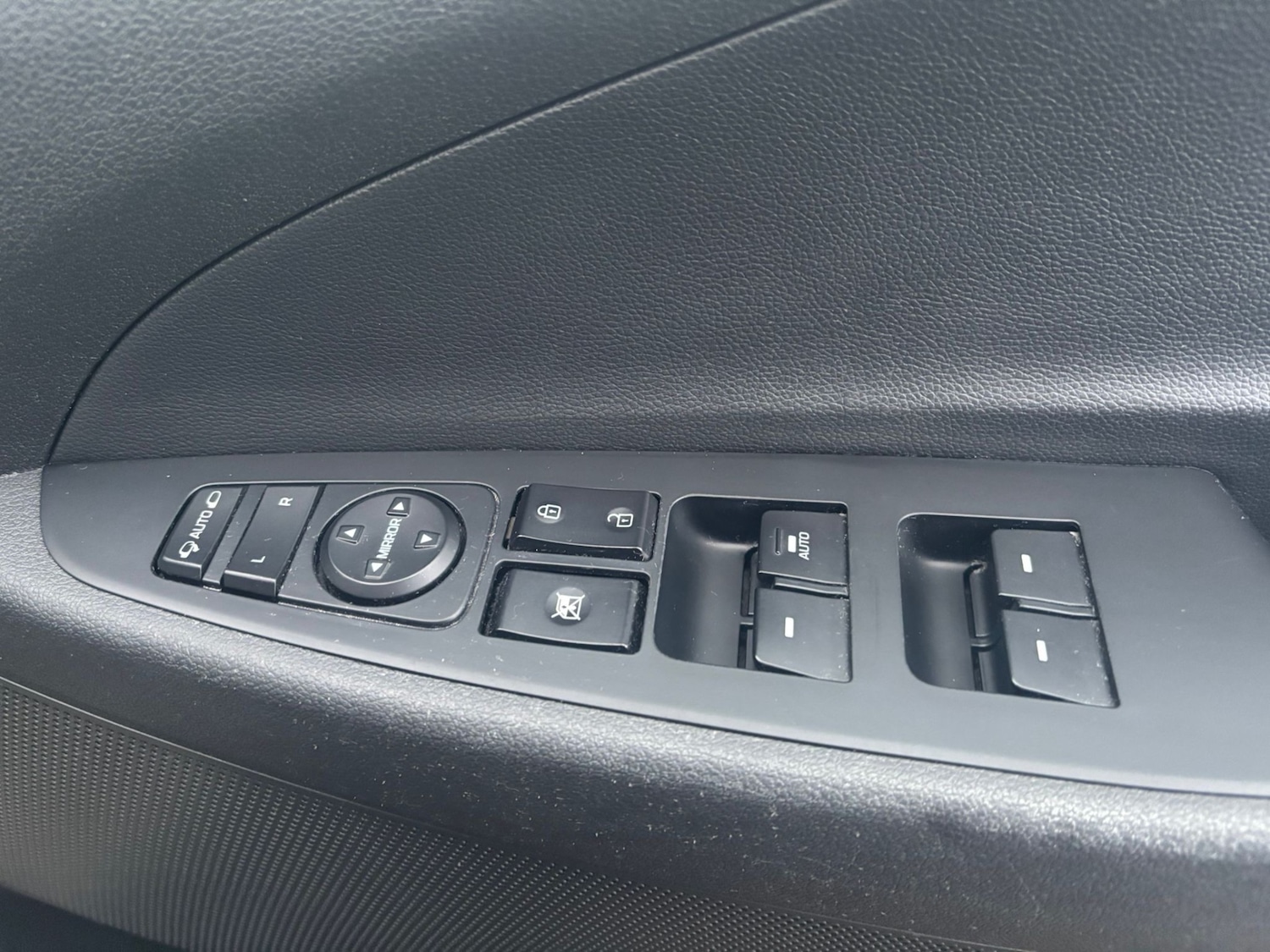 Used Hyundai TUCSON 2016 for sale - 77450067: Photo 19